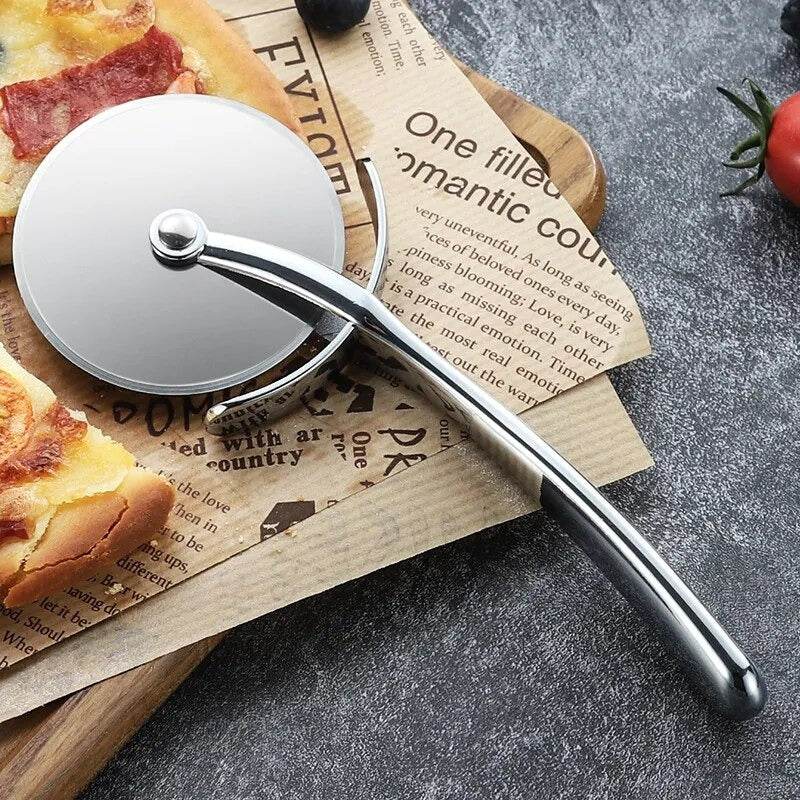 Professional Pizza Cutter - DMC Wholesale