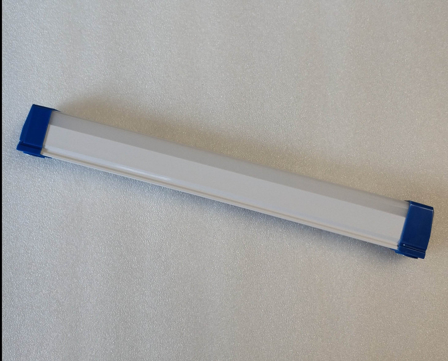Rechargeable Portable LED Tube Light (18cm) - DMC Wholesale