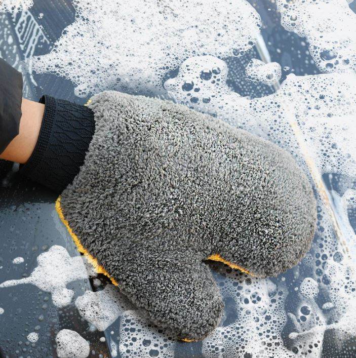 Soft Microfiber Car Cleaning Glove - DMC Wholesale