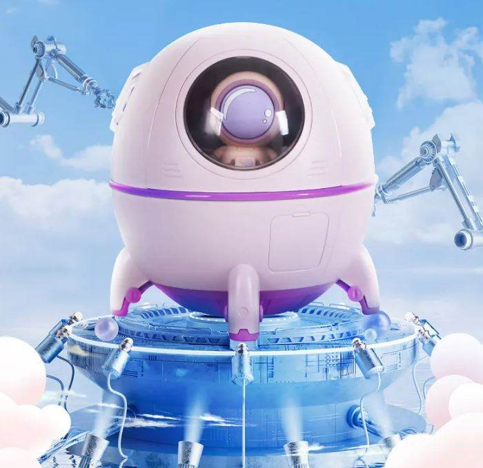 Astronaut Space Capsule Humidifier - DMC Wholesale