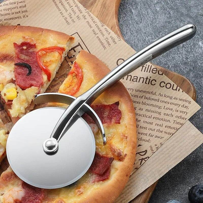 Professional Pizza Cutter - DMC Wholesale