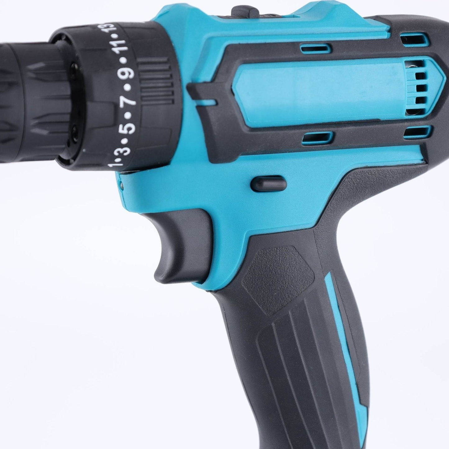 Cordless Drill Kit (2 Batteries)(24V) - DMC Wholesale