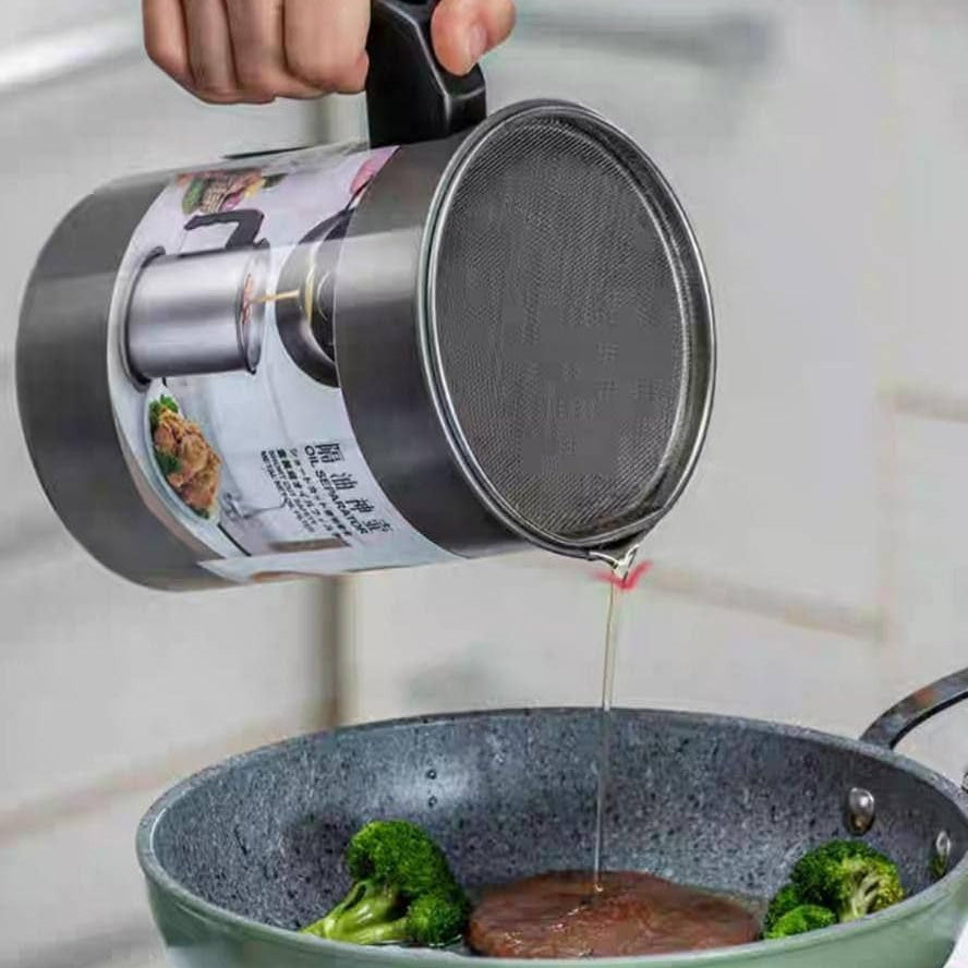 Oil Keeper Can with Fine Mesh Strainer (1.4L)