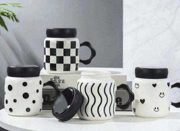 Designed Ceramic Cup Simple With Lid (480ml) - DMC Wholesale