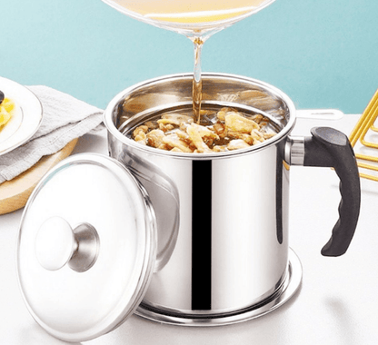 Oil Keeper Can with Fine Mesh Strainer (1.4L) - DMC Wholesale