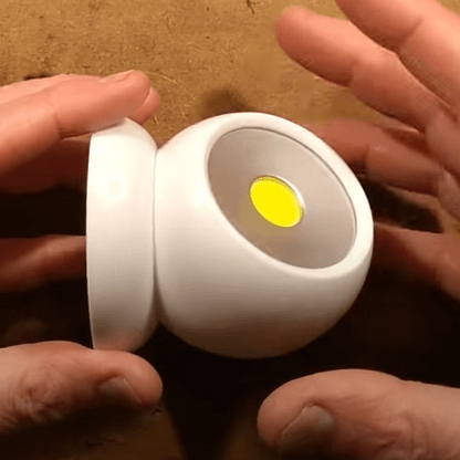 360 Rotatable Magnetic Camping Lamp (150LM LED) - DMC Wholesale